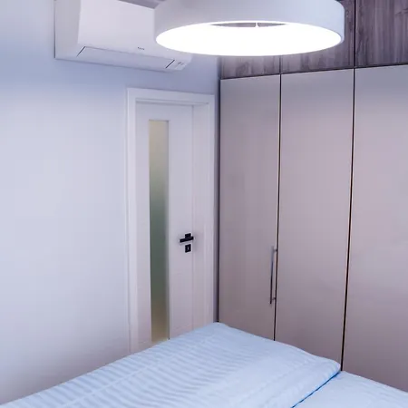 Letna, Ac & Garage 89m2 And 44m2