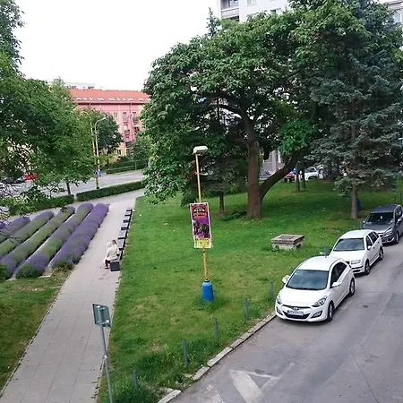 Letna, Ac & Garage 89m2 And 44m2 科希策