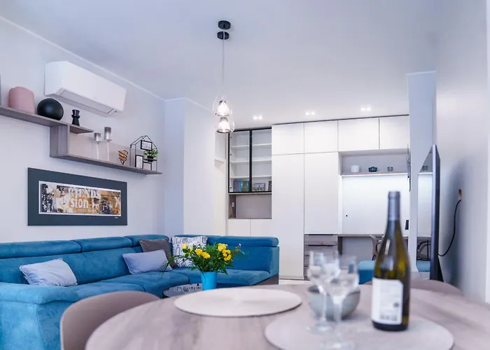 Letna, Ac & Garage 89m2 And 44m2 *