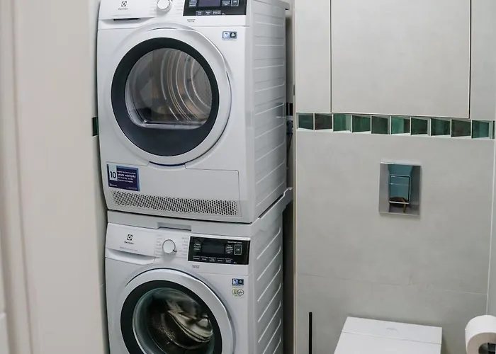 Letna, Ac & Garage 89m2 And 44m2 *