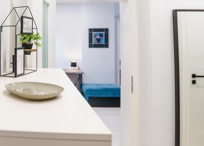 Letna, Ac & Garage 89m2 And 44m2 Daire